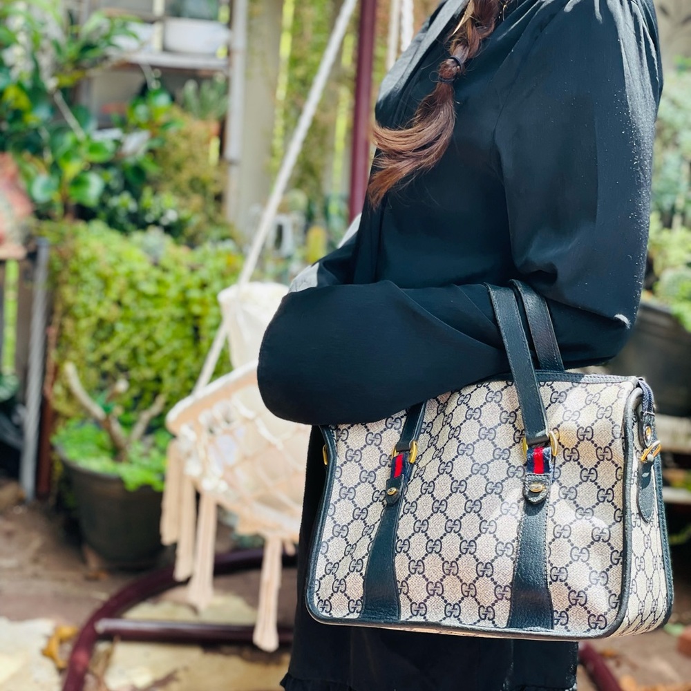 🚨Authentic Gucci Vintage PVC Leather Sherry Line Blue Bag🚨